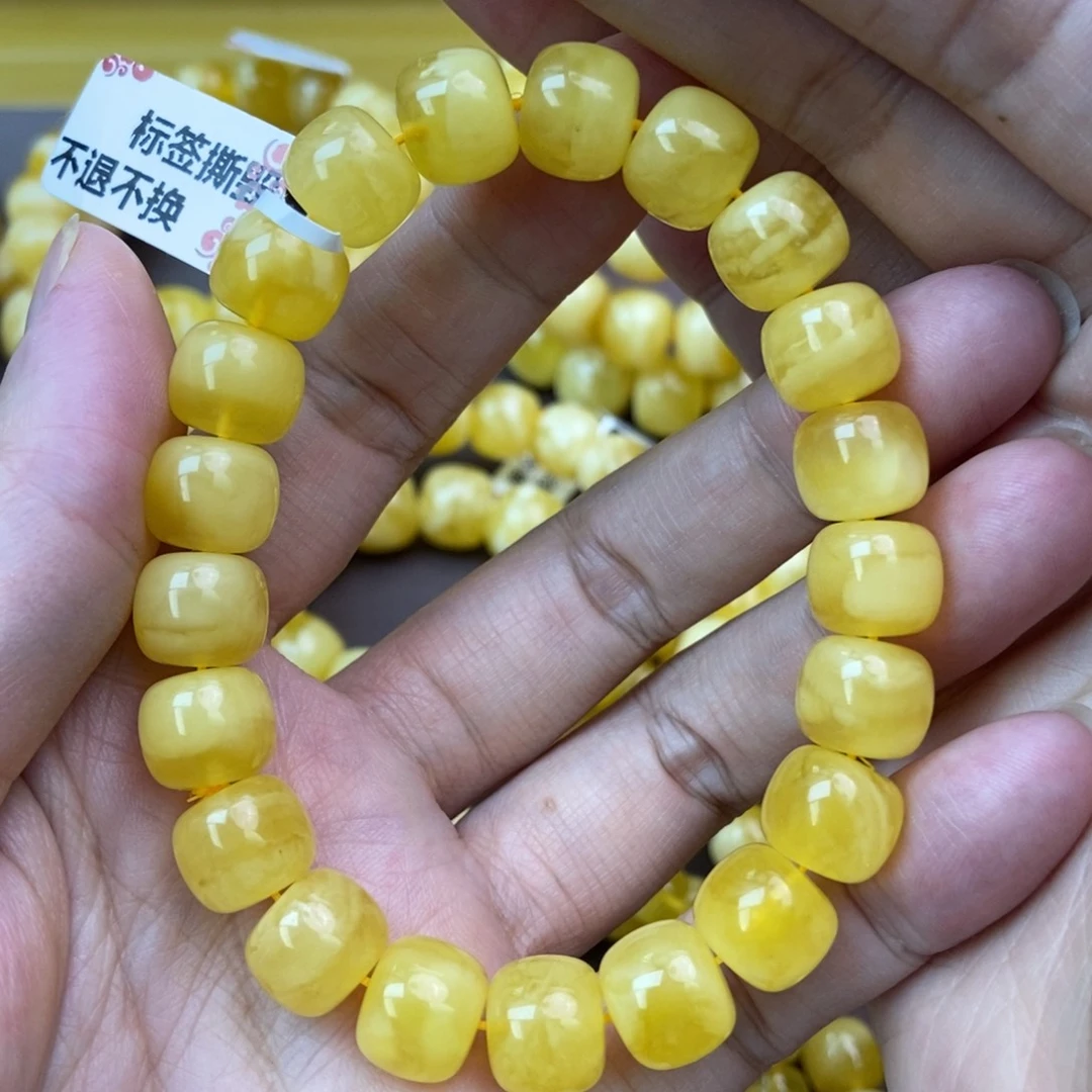 未镶嵌琥珀珠宝奇石1