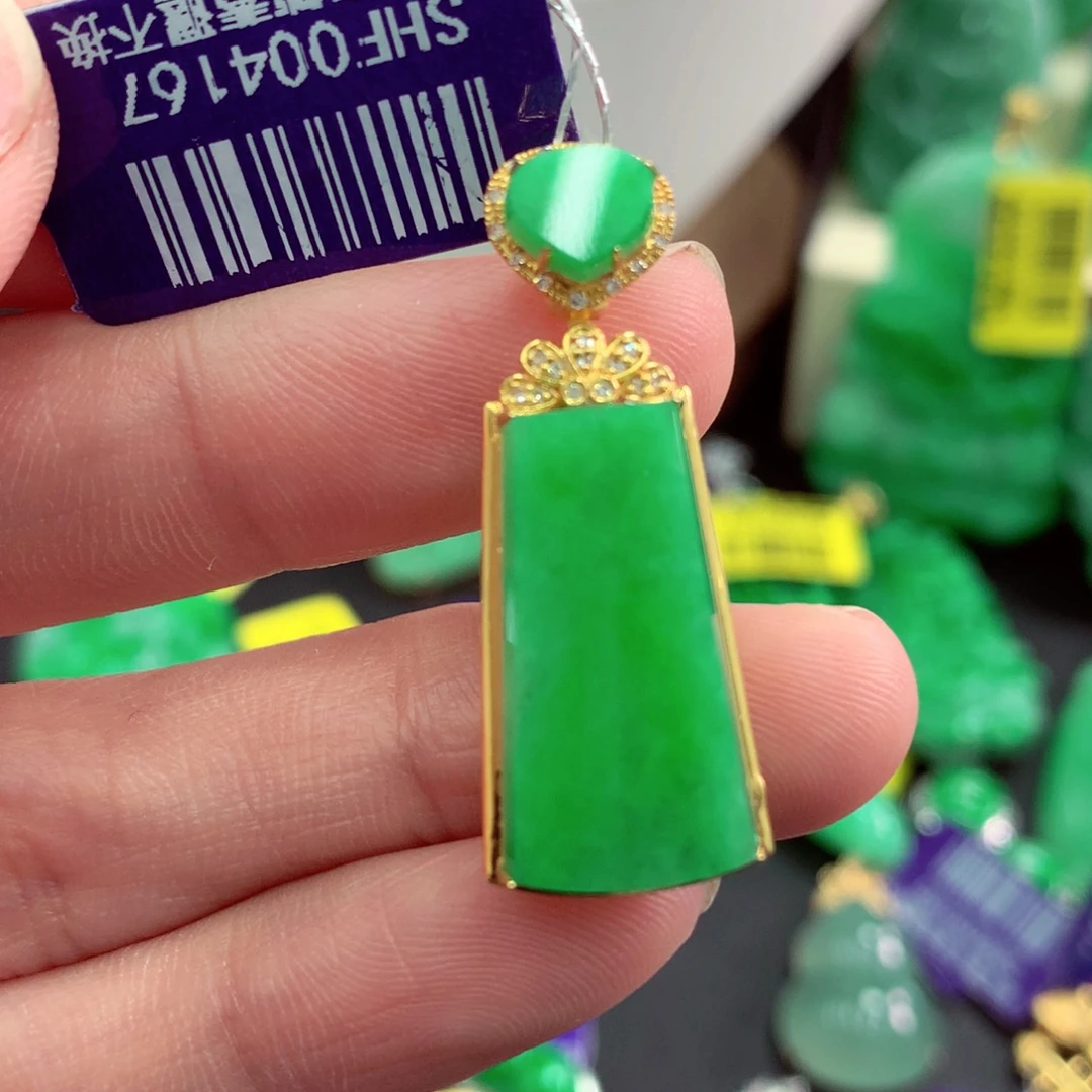 吊坠(不含链)18K金镶嵌翡翠
