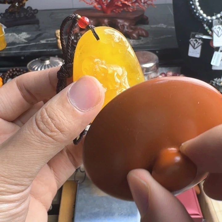 梅****8瓷器工艺品摆件等