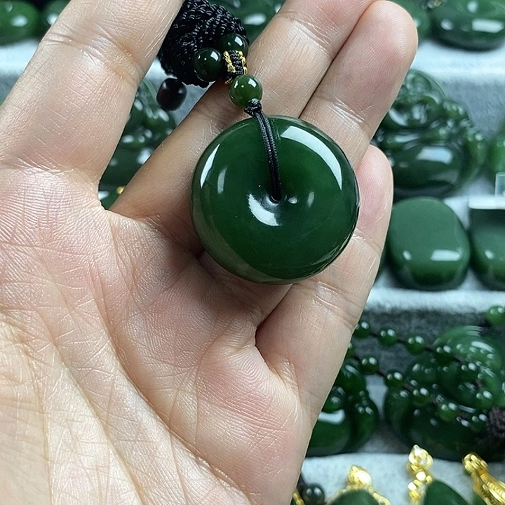 和田玉（碧玉）未镶嵌颈饰