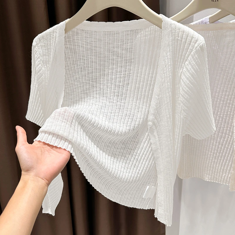 白色针织V领开衫女配吊带裙外搭短款披肩罩衫夏季新款短袖小外套