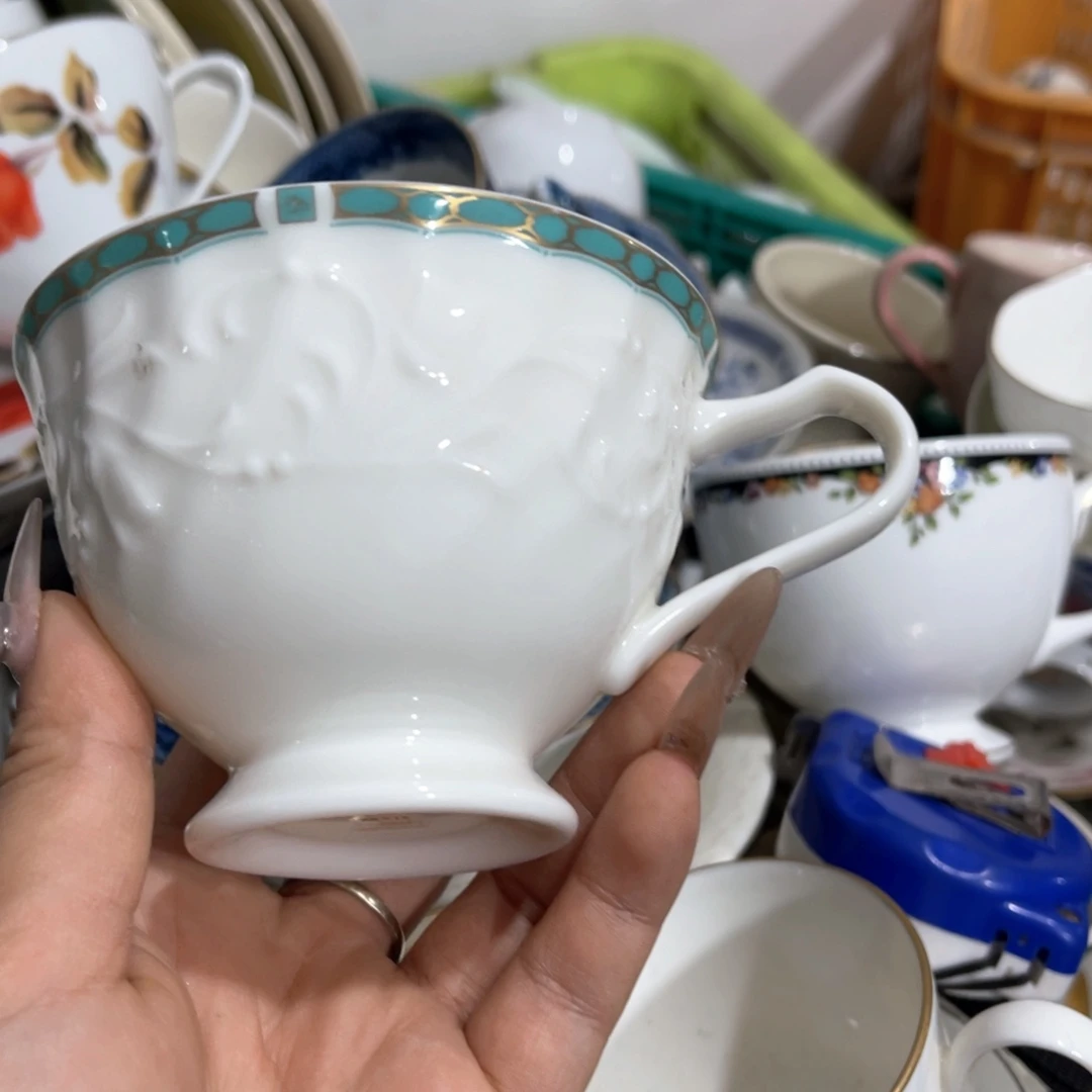 瓷片这就是为什么不在这里待