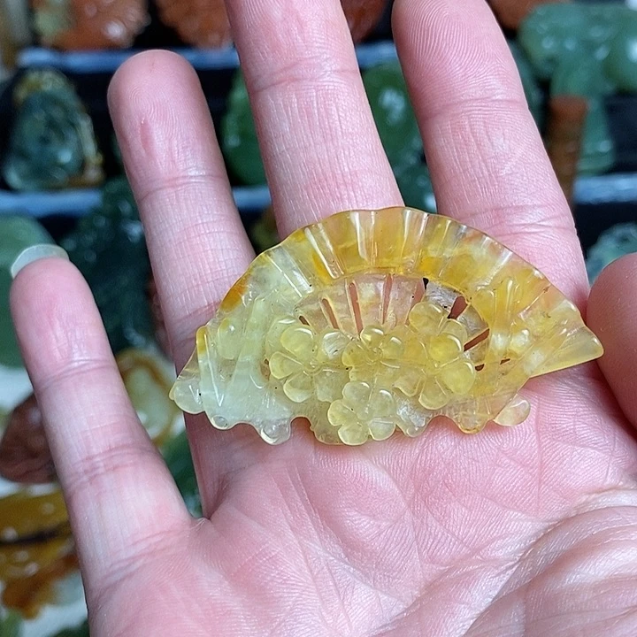 未镶嵌蛇纹石玉颈饰