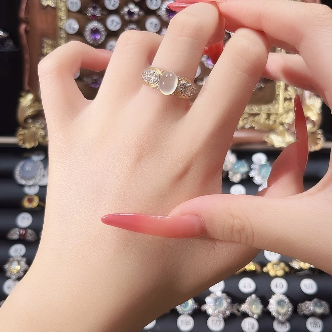 银S925镶嵌戒指托帕石