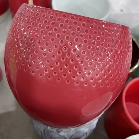 多肉绿植陶瓷花盆9.9包邮，有孔