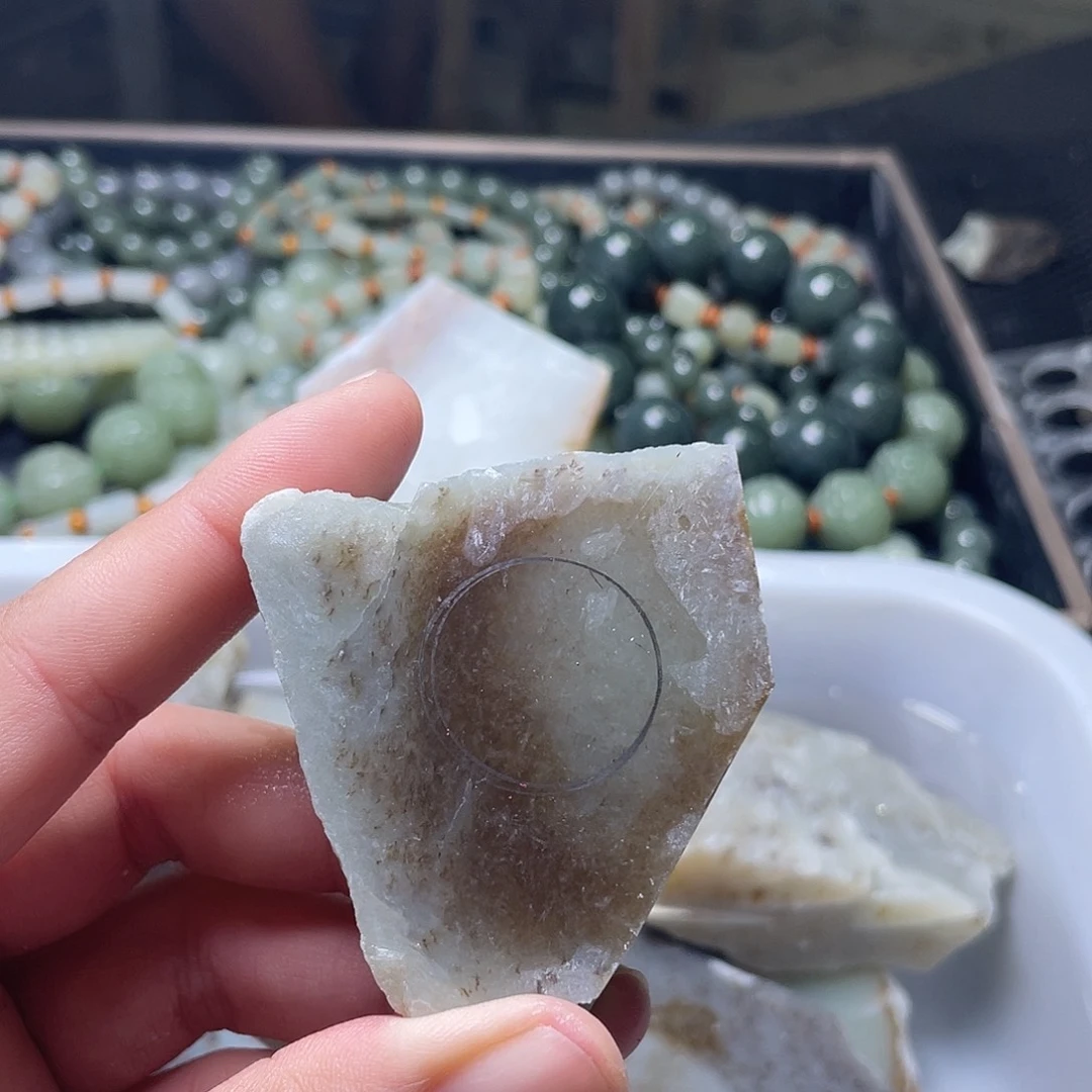 和田玉（糖玉）未镶嵌珠宝半成品