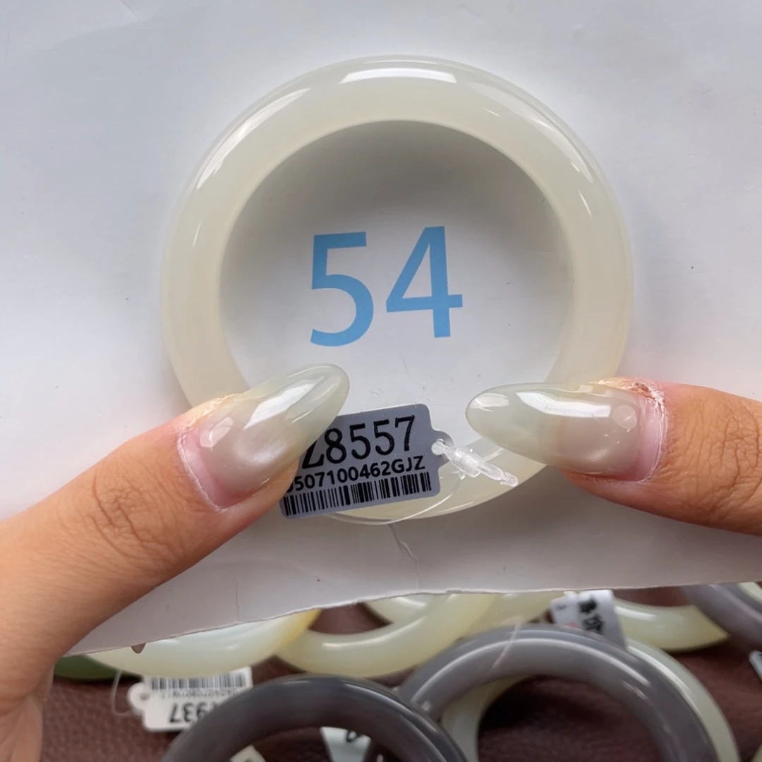 和田玉手镯未镶嵌s***y