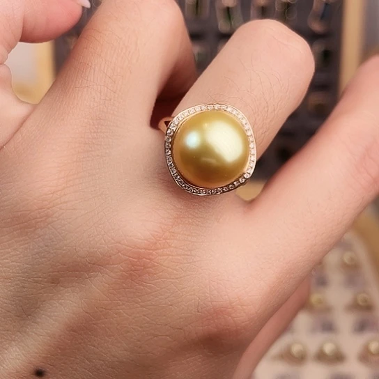 18K金镶嵌海水珍珠戒圈