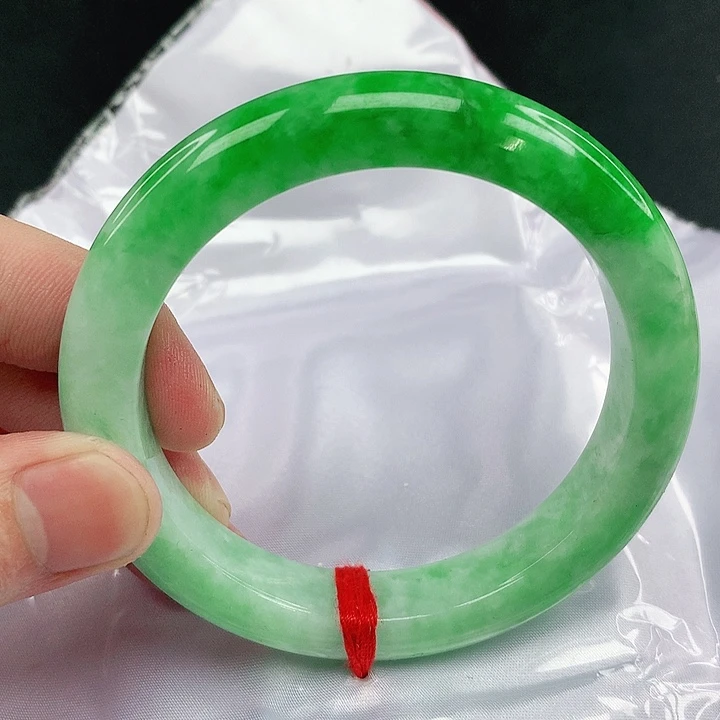 翡翠手镯未镶嵌安圈59。1103