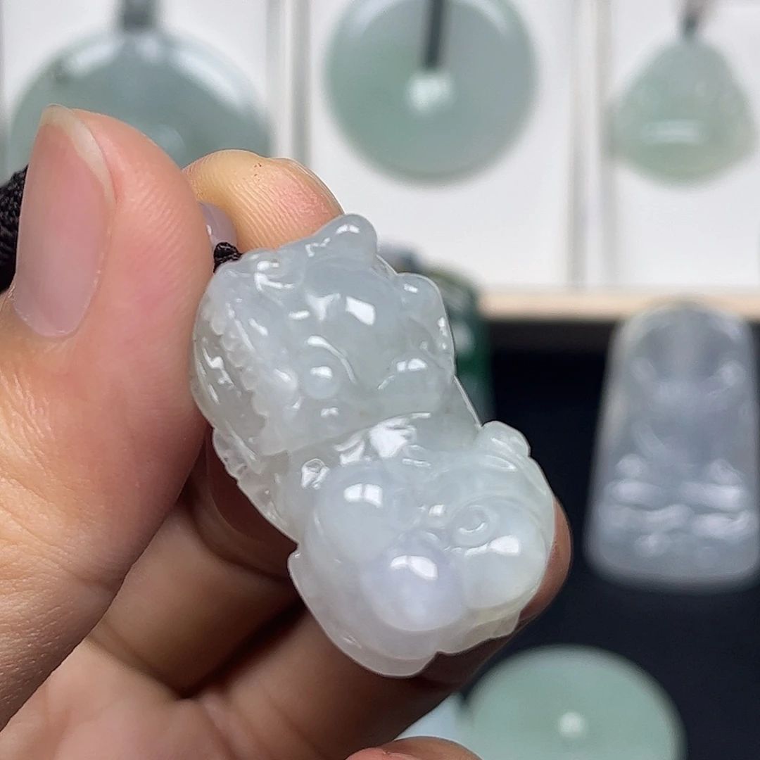 翡翠未镶嵌颈饰缅甸翡翠