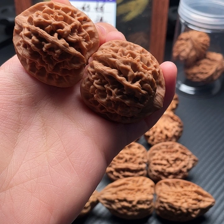 明***白核桃手串/手链秦岭