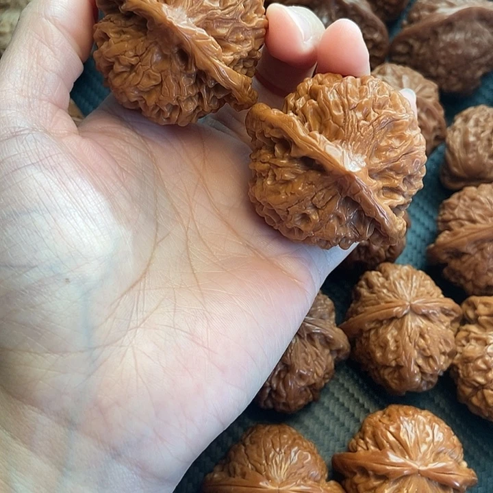 木质类48官帽。       核桃