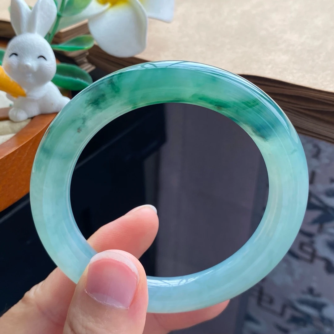 01.17批深绿飘花圆条13226号53.7-10.1-10 幽深的飘天然翡翠手镯