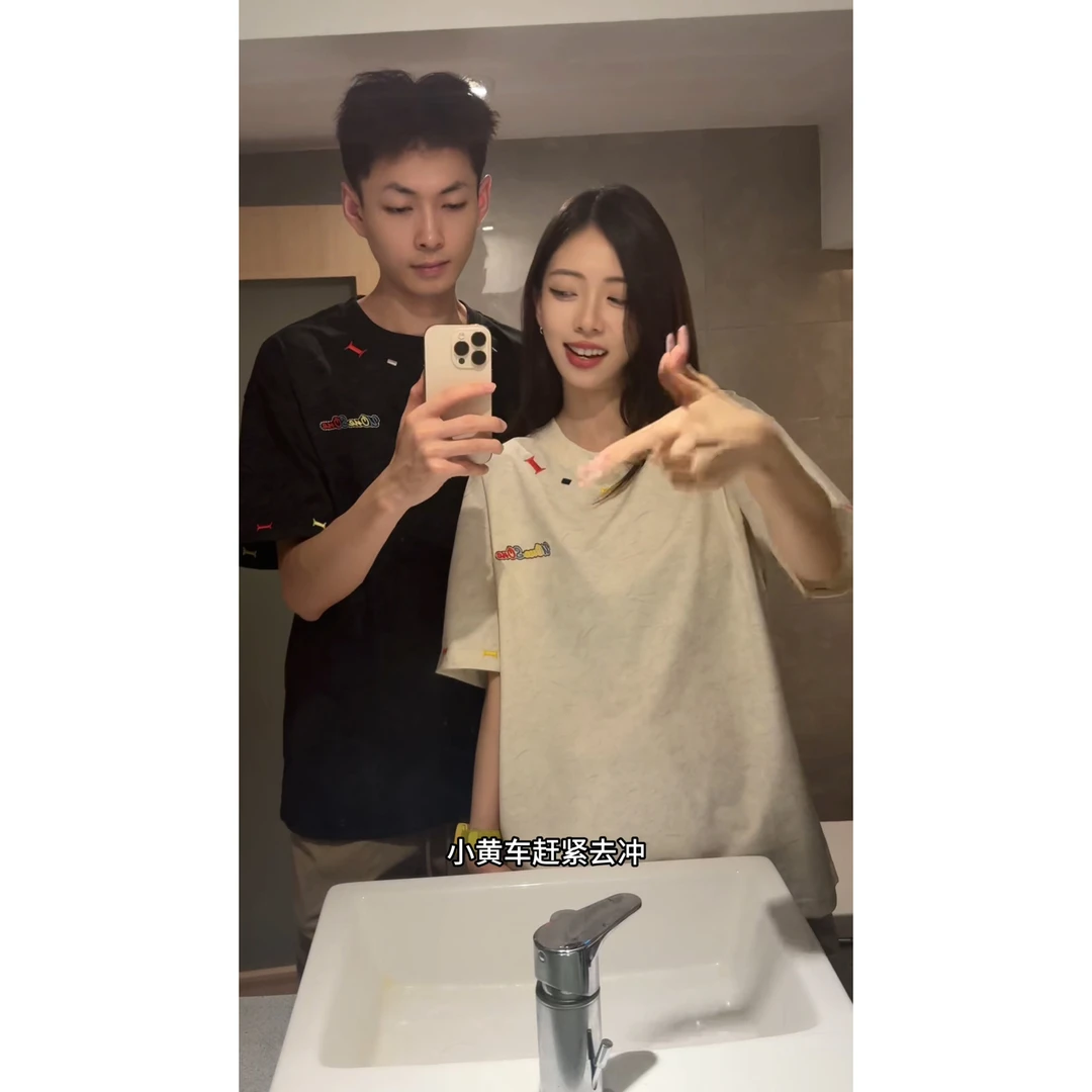 砂洗重磅彩绣T恤男短袖夏季潮牌设计感国风重磅美式小领口五分袖