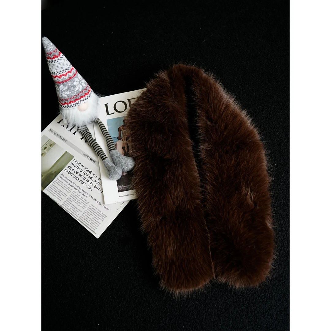 C.L'Audacieuse 冬季加厚双面毛围巾 CL25C825