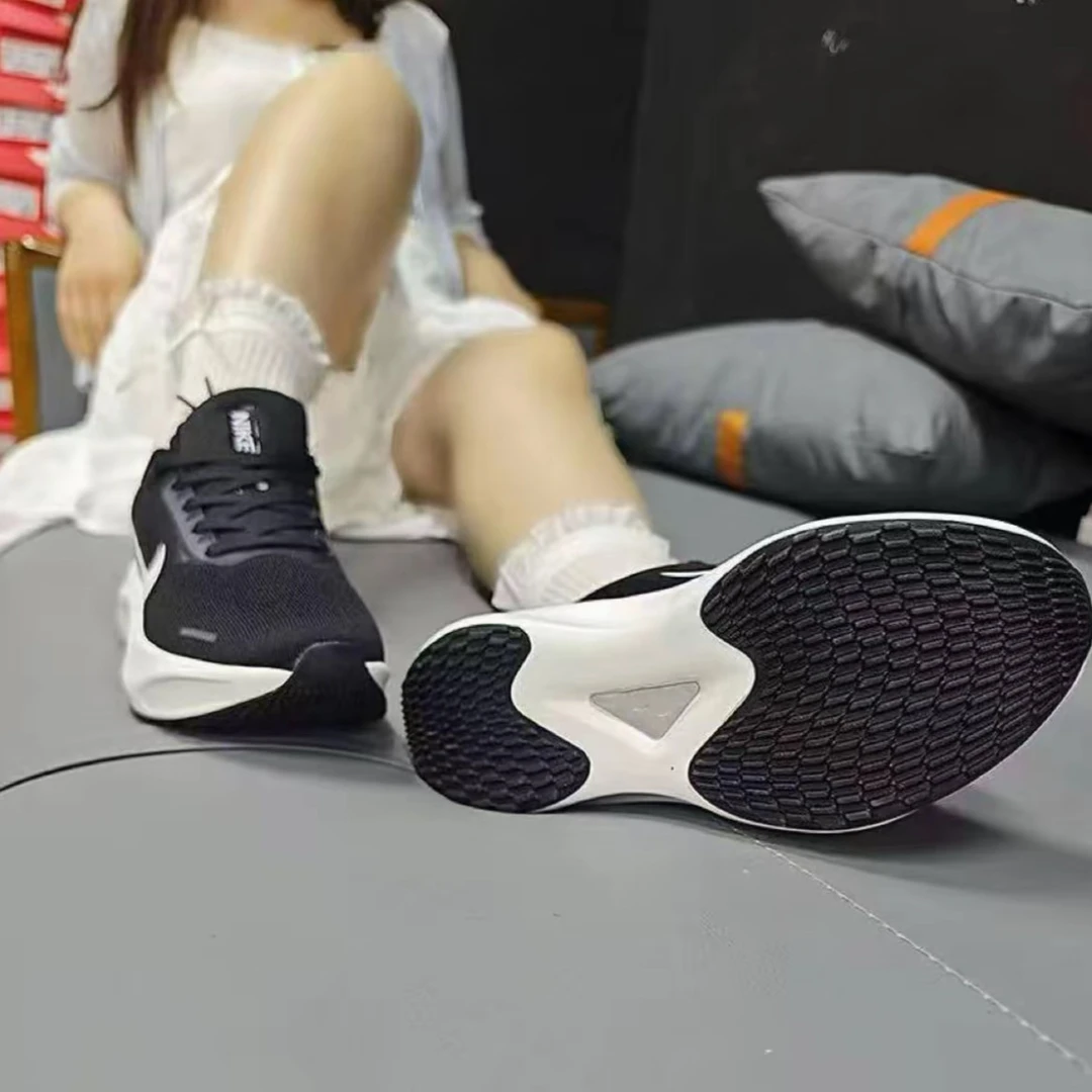 品牌断码登月运动鞋休闲透气百搭鞋夏季清仓