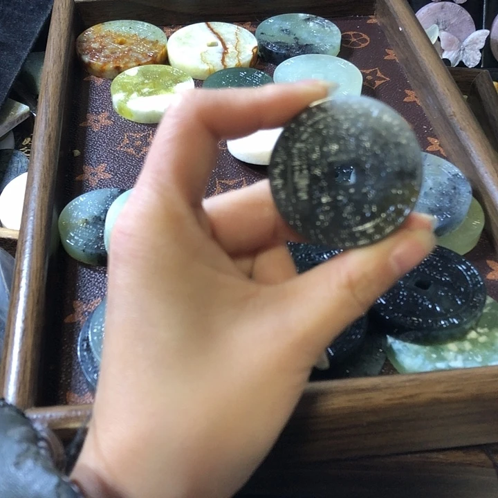 岫玉未镶嵌岫玉挂件