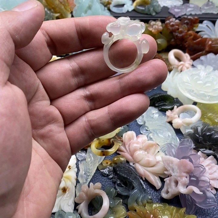 蛇纹石玉合金颈饰