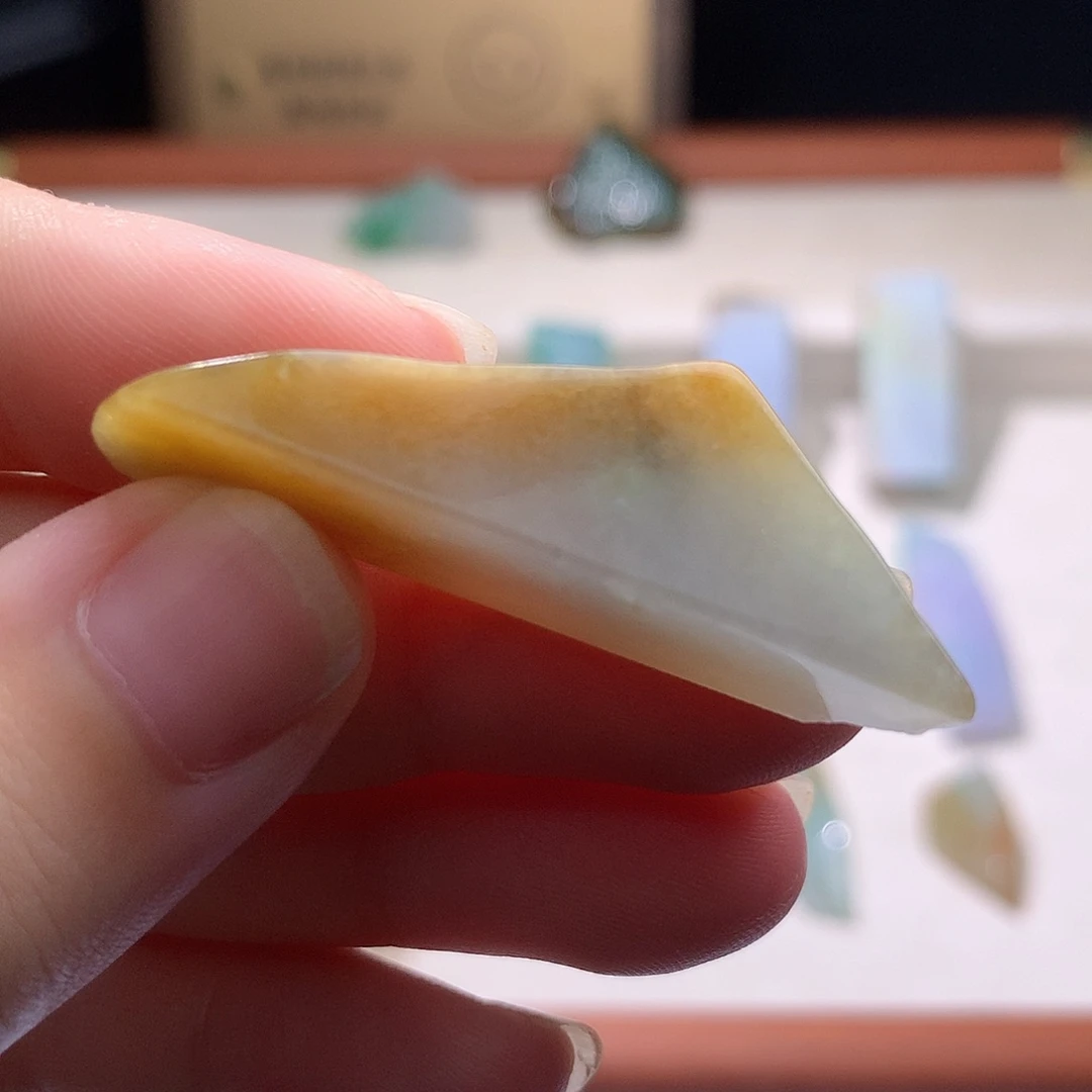 颈饰未镶嵌翡翠福利