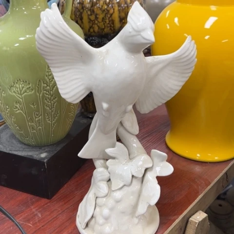 瓶瑕疵瓷片。。。。。。。。。。。。。。