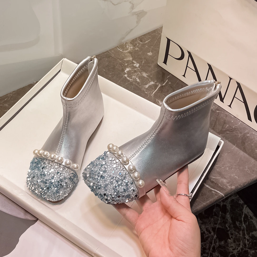 儿童公主短靴爱莎软底防滑女童靴子小女孩洋气水晶走秀皮靴二棉靴