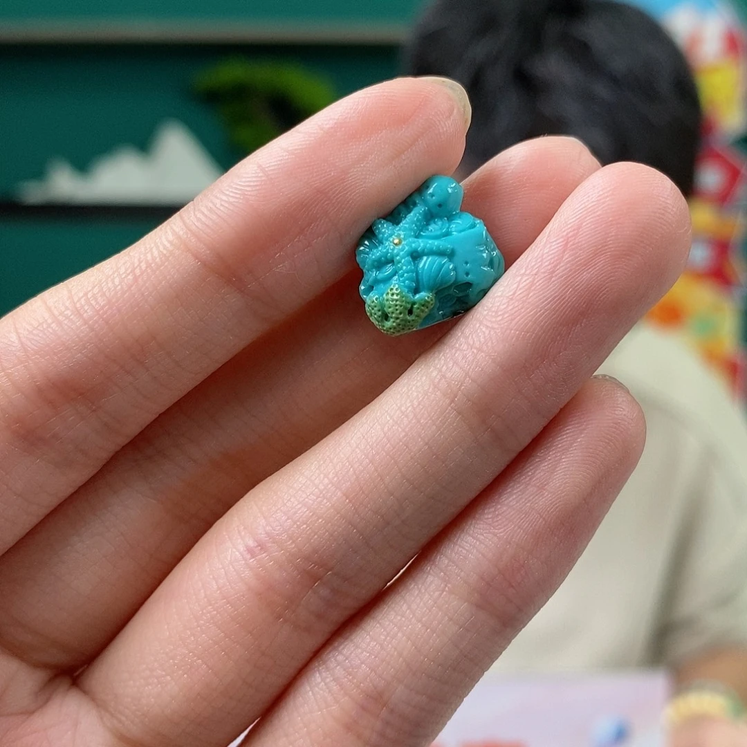 绿松石未镶嵌珠宝奇石