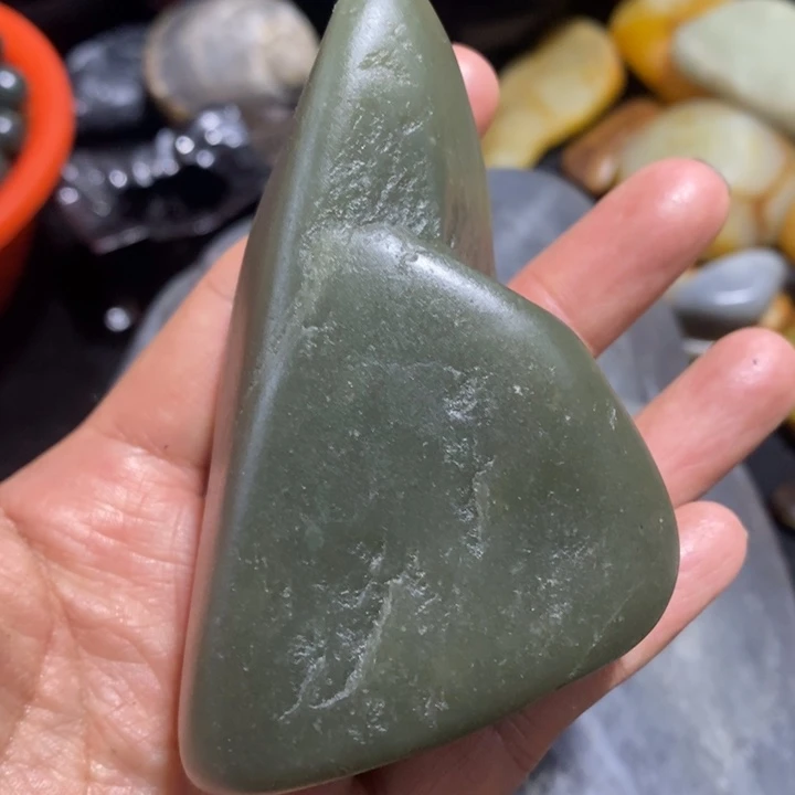 颈饰未镶嵌和田玉（糖玉）风**起