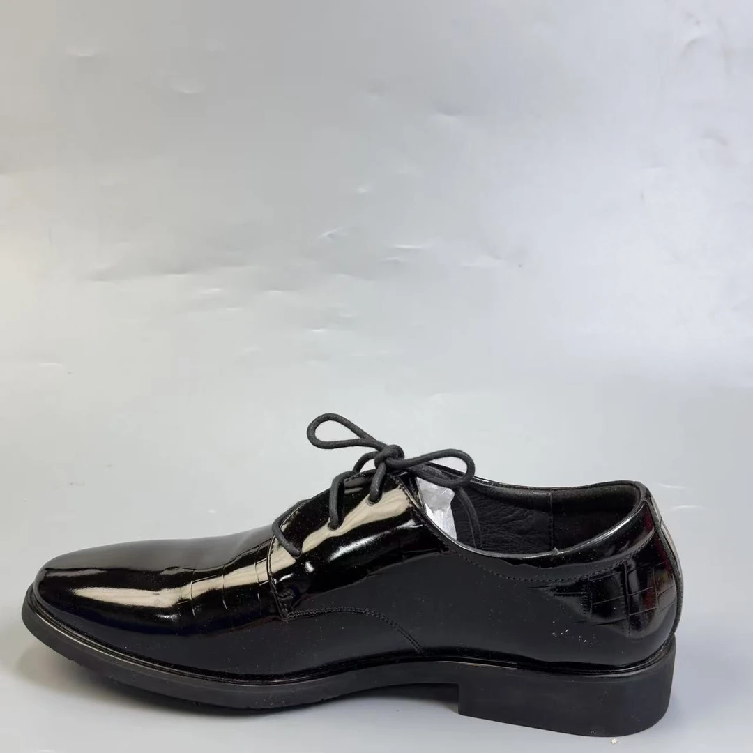 549时尚百搭休闲透气男鞋