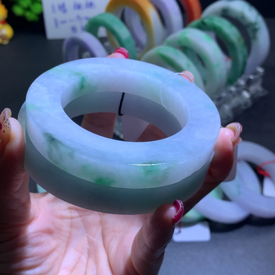 未镶嵌冰飘花定制翡翠