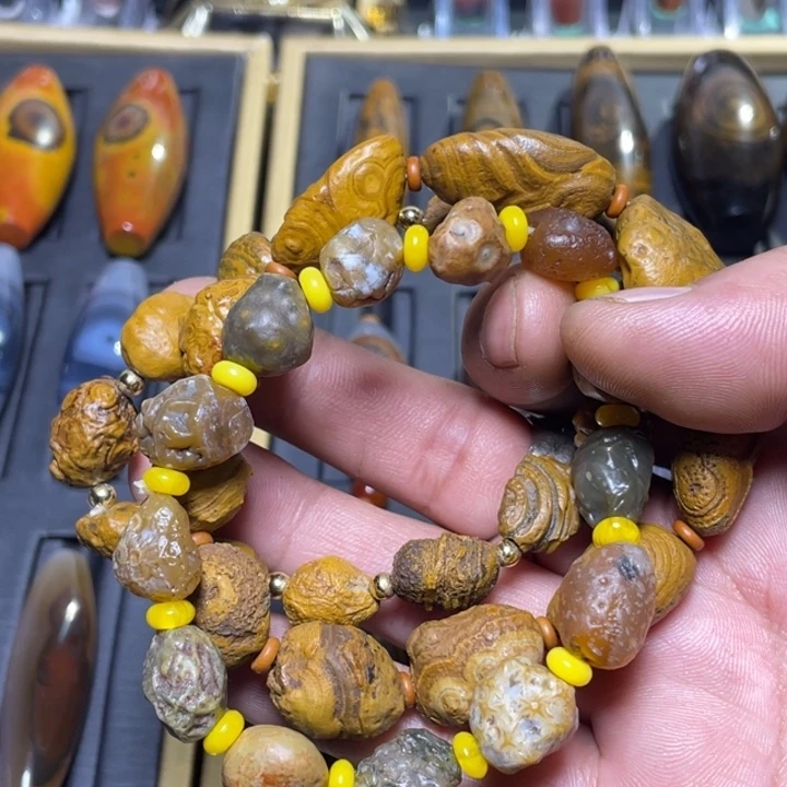 玛瑙/玉髓颈饰未镶嵌