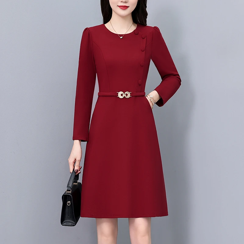 红色喜庆洋气修身大码女装胖胖妹妹长袖连衣裙春秋季新款阔太太