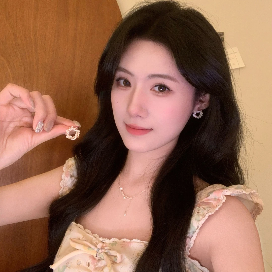 铜合金耳饰 AL622 精致的~ 耳环新款潮韩国简约气质耳钉圆圈轻奢