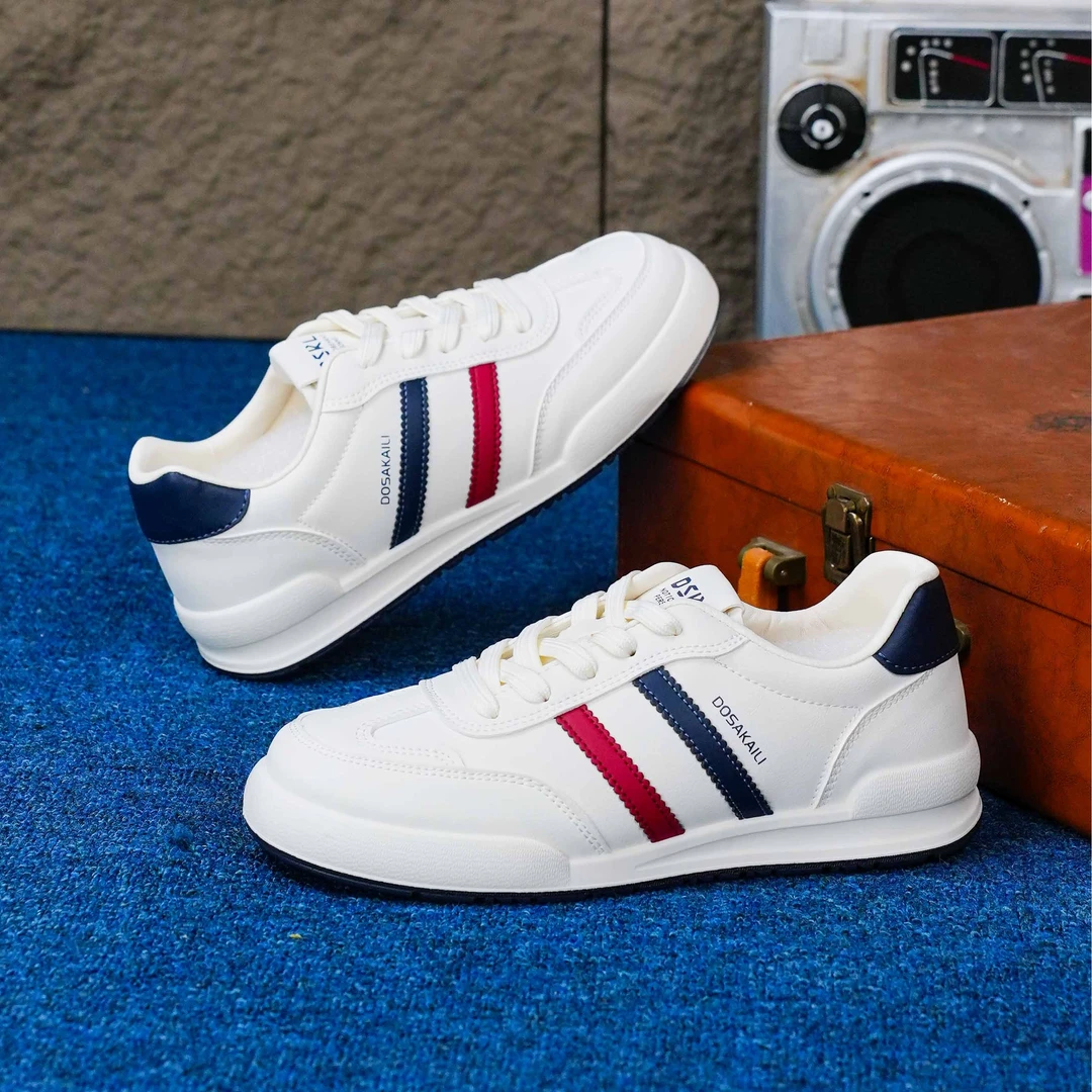 DOSAKAILI【情侣款】气质百搭潮流小白鞋休闲鞋男女运动板鞋D5116