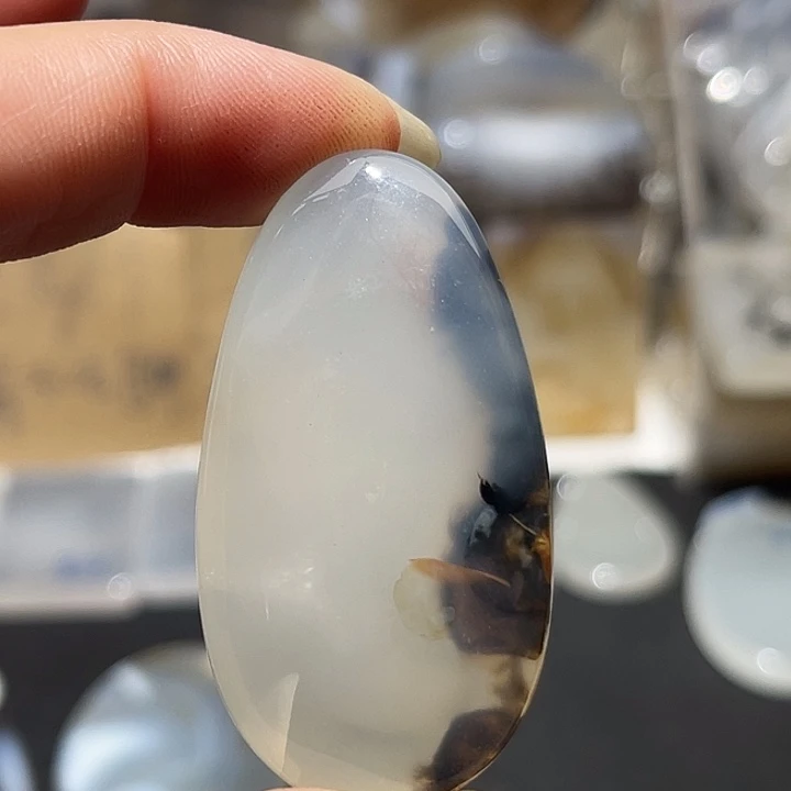 未镶嵌颈饰玛瑙/玉髓