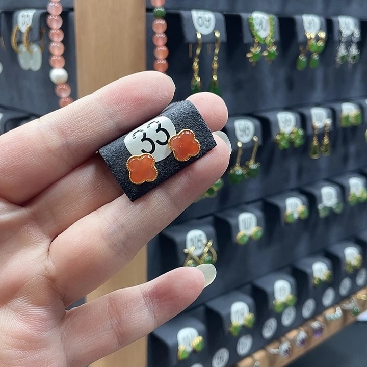 南红玛瑙银S925镶嵌耳饰