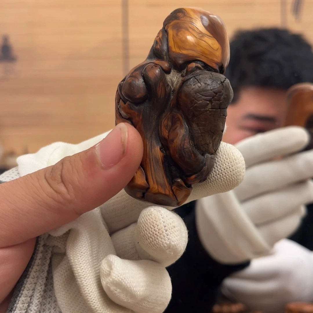 柏木（崖柏）把件陈化变异瘤手把件