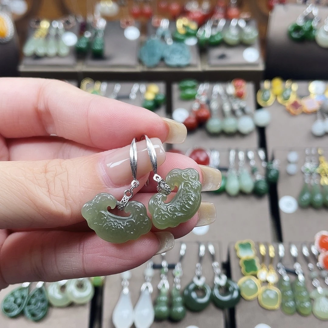 和田玉银S925镶嵌耳饰