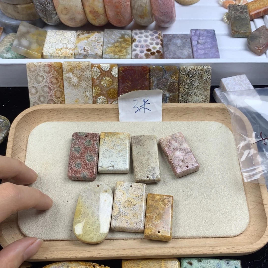 硅化珊瑚（珊瑚玉）无未镶嵌包****蛋