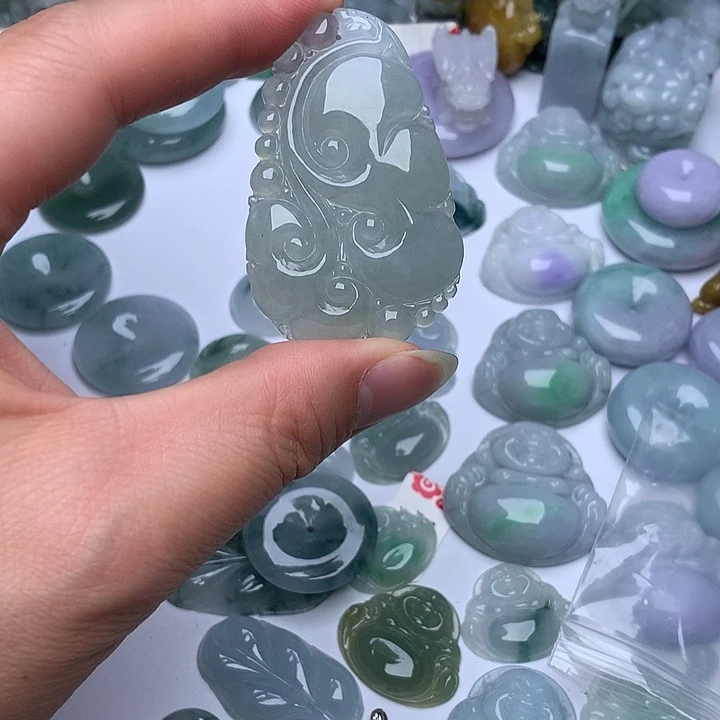 翡翠未镶嵌颈饰天然翡翠