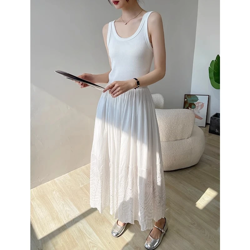 白色连衣裙女2025新款夏无袖背心裙洋气蕾丝拼接收腰a字长款裙子