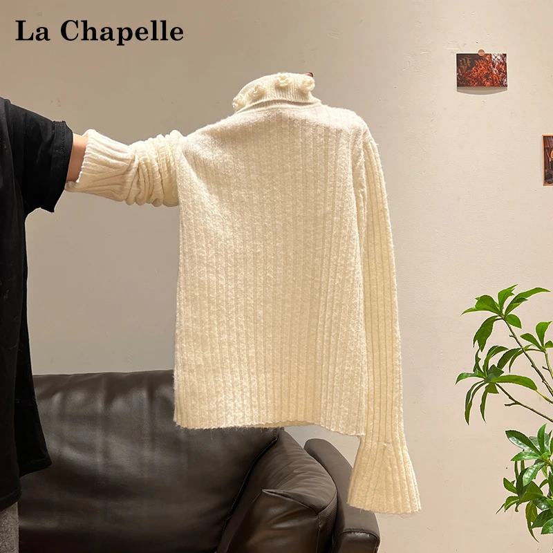 拉夏贝尔杏色半高领玫瑰花装饰长袖针织衫女秋冬季时尚坑条打底衫