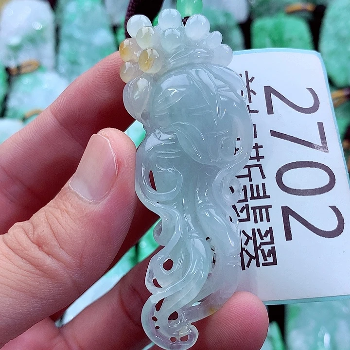 吊坠(不含链)未镶嵌翡翠