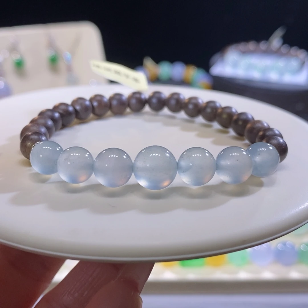 翡翠未镶嵌颈饰翡翠冰淡蓝手串