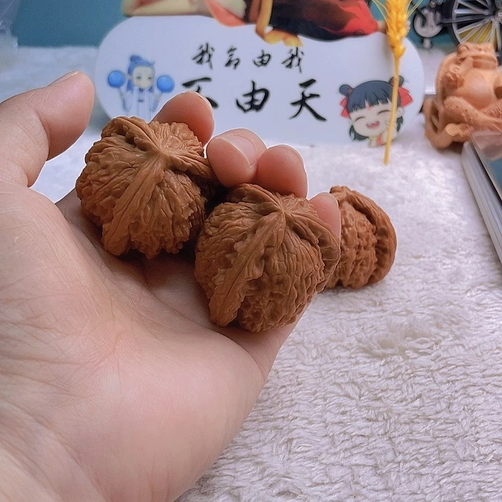 把件文玩核桃春***开三棱