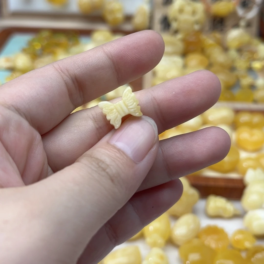 未镶嵌蜜蜡裸石配饰