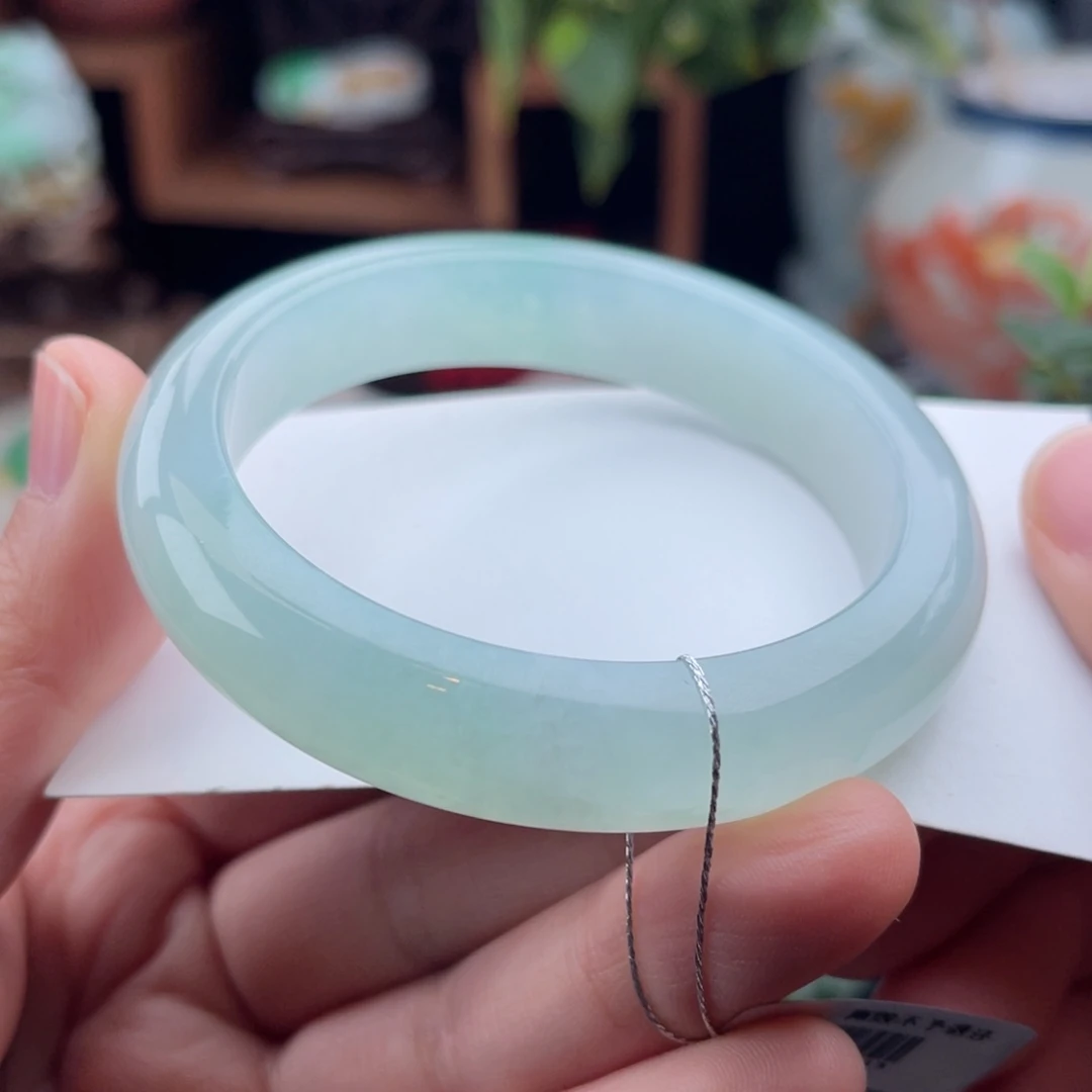 未镶嵌手镯翡翠晴水
