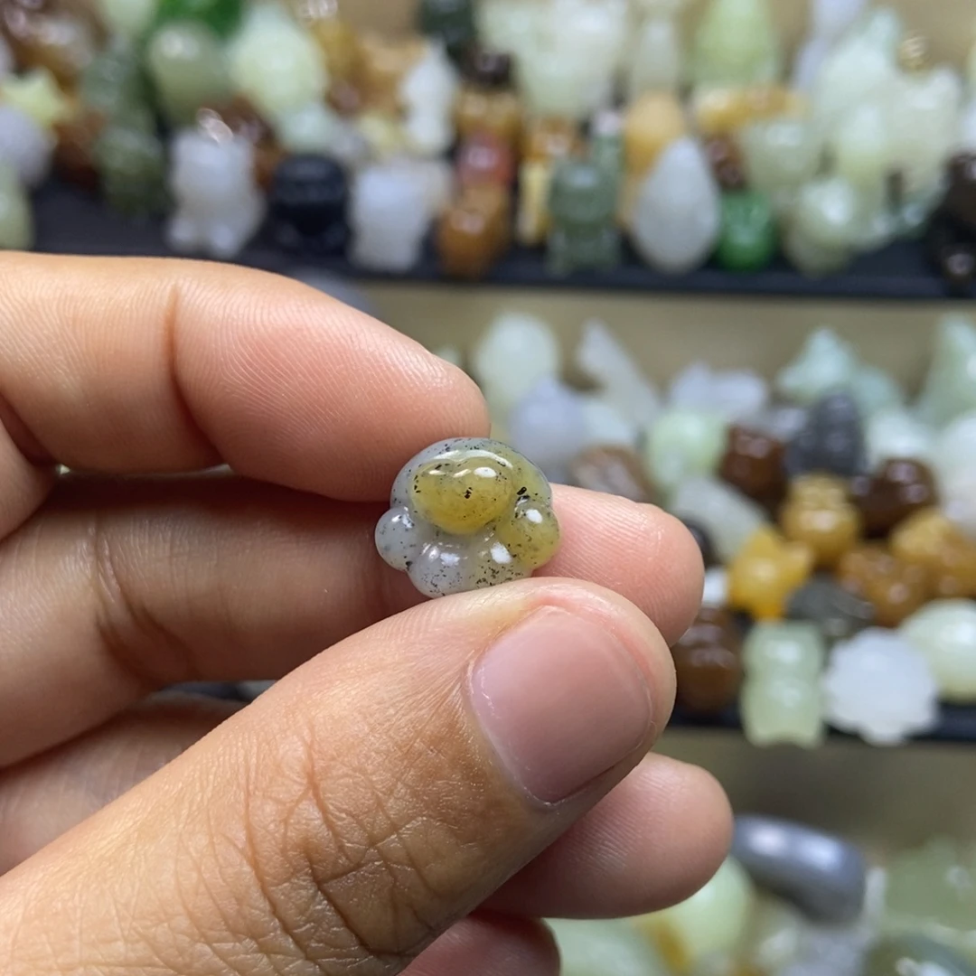 和田玉未镶嵌颈饰S****²