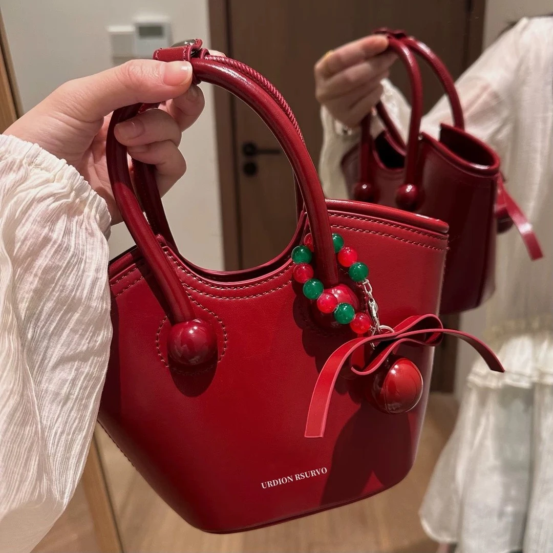 樱桃热恋手提托特包包女式2025新款时尚日韩单肩斜挎包小包潮