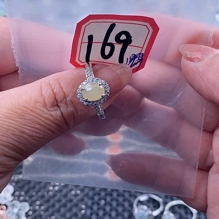 未镶嵌戒指翡翠缅甸
