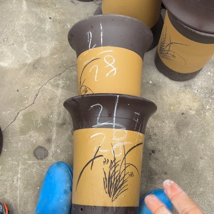 花盆紫砂紫砂的颜色